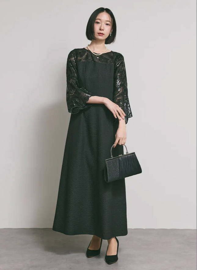 ブラックのブリエレースジャガードドレス